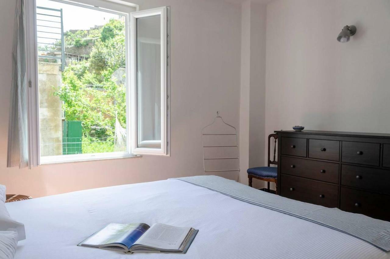شقة Joivy Family Flat With Little Patio, Cinque Terre فيرناتْسا المظهر الخارجي الصورة