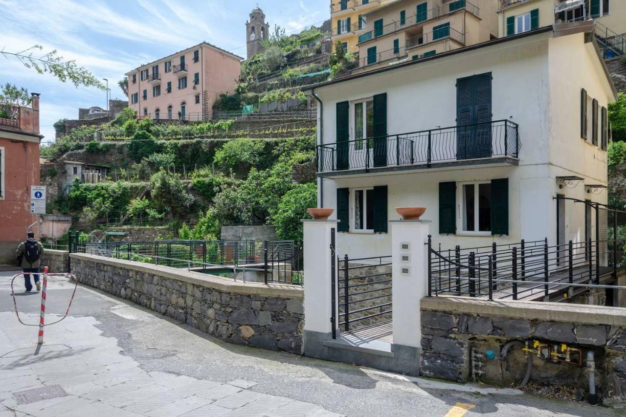 شقة Joivy Family Flat With Little Patio, Cinque Terre فيرناتْسا المظهر الخارجي الصورة