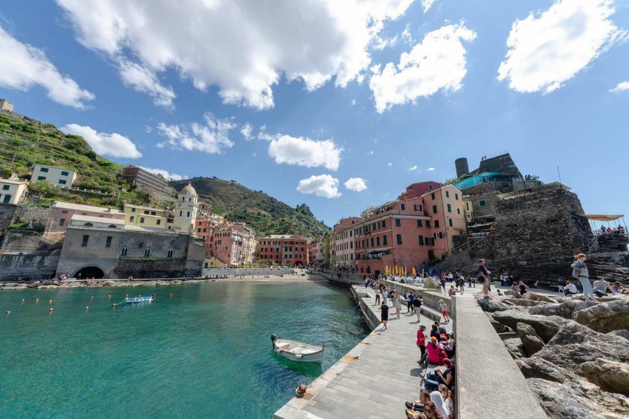 شقة Joivy Family Flat With Little Patio, Cinque Terre فيرناتْسا المظهر الخارجي الصورة
