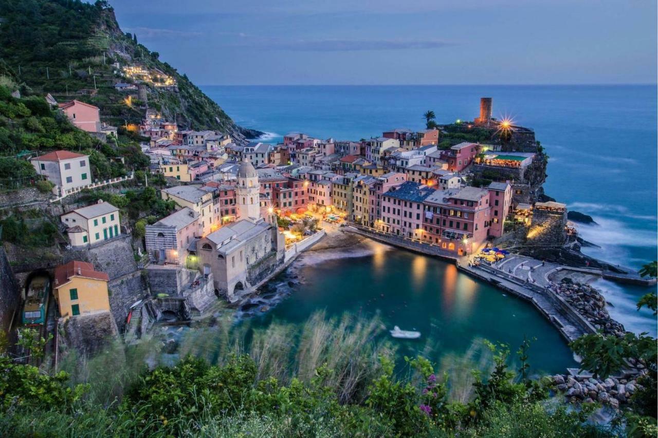 شقة Joivy Family Flat With Little Patio, Cinque Terre فيرناتْسا المظهر الخارجي الصورة